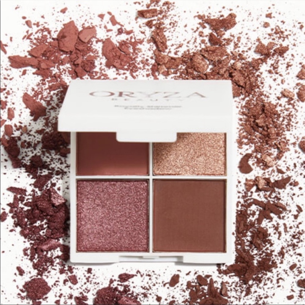 NWT Oryza Royalty Shimmer Eyeshadow Unopened!